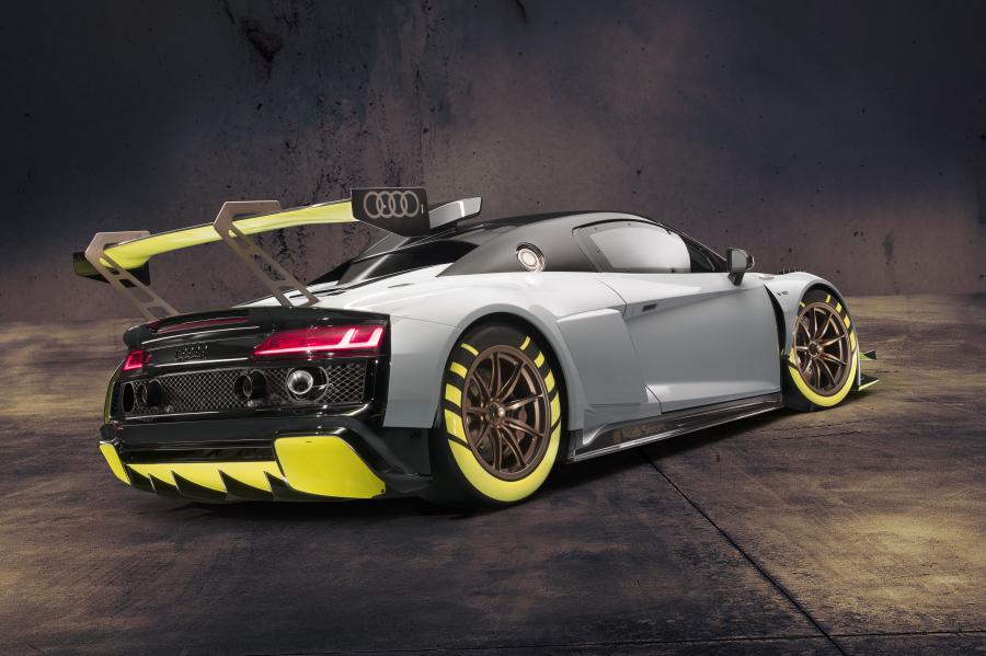  Audi R8 LMS GT2 2019 года  (фото 7 из 40)